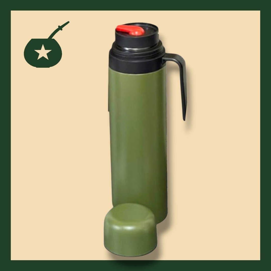 Termo de 1 litro media manija con pico cebador verde